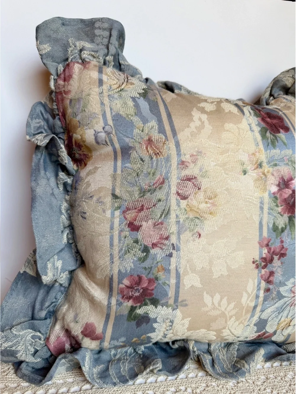Vintage Sears Monte Carlo Floral Ruffle Throw Pillows Set of 2 16x16